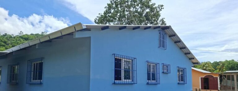 Construcción del Centro Comunitario de Salud Aldea Cahavacal I, Santa Catalina La Tinta, Alta Verapaz