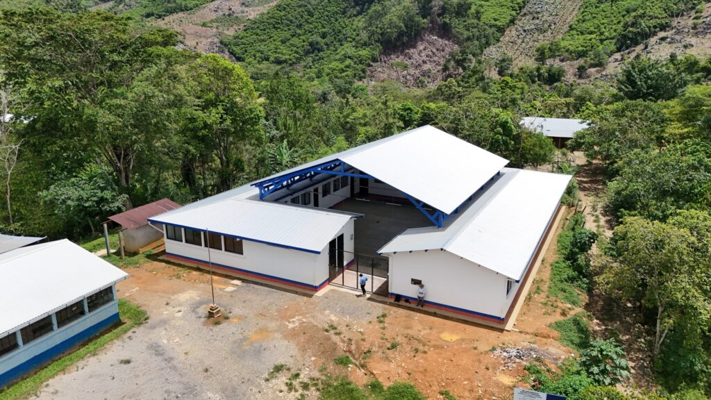 Mejoramiento Escuela Primaria Caserío La Cresta Cahabón, Alta Verapaz
